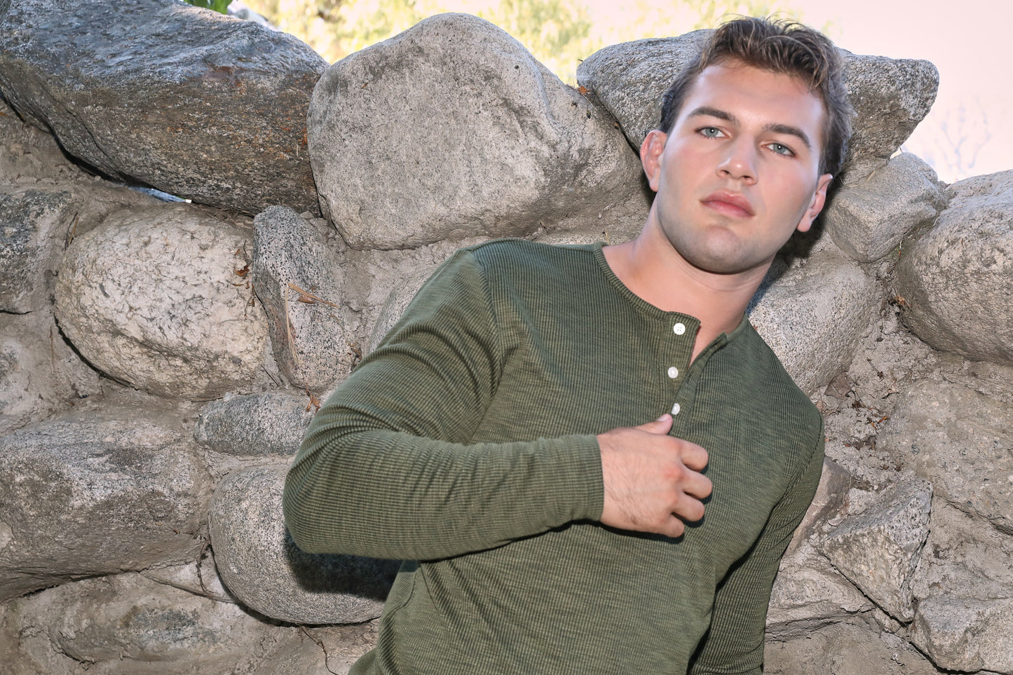 Folsom Henley (Olive)